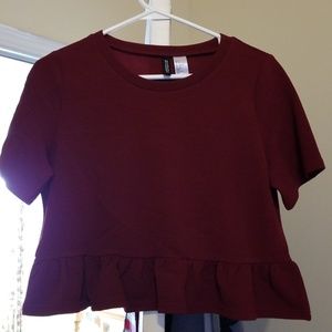 Super cute little top Burgandy